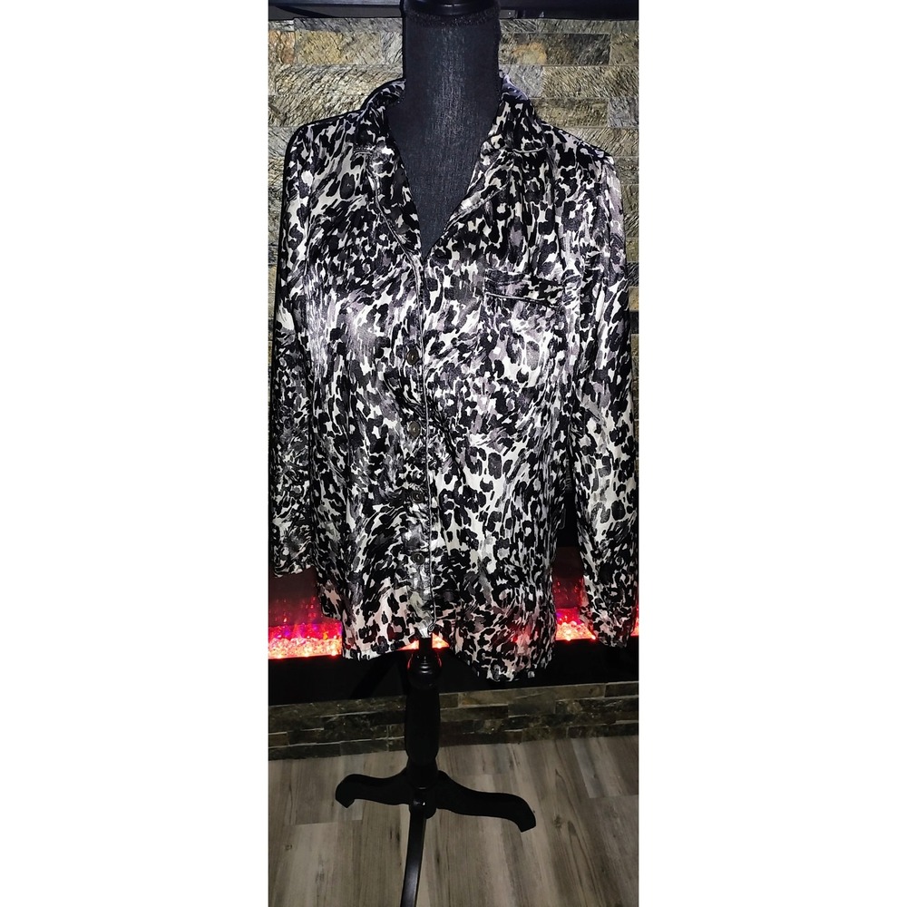 Jaclyn Smith Black/White/Gray Pajamas Size Medium